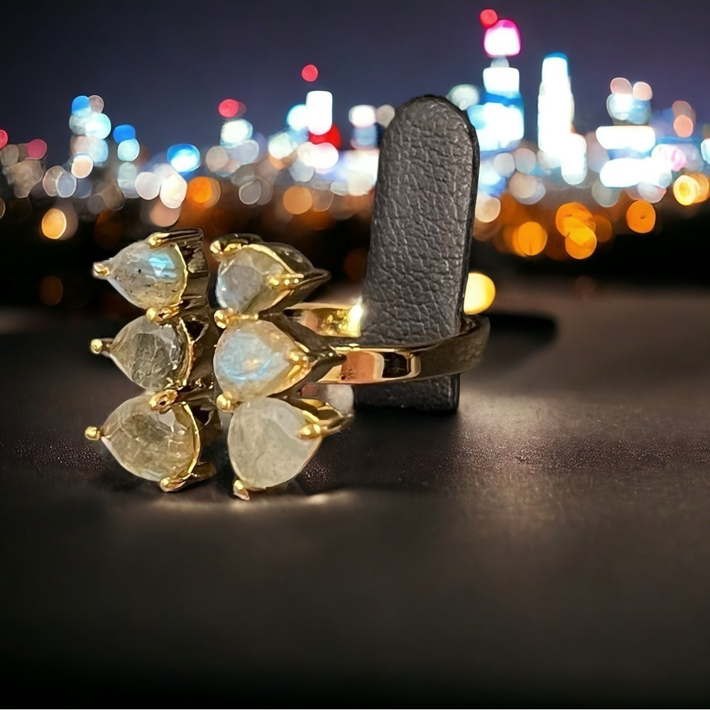 Labradorite Gold Ring - Picture 8 of 9